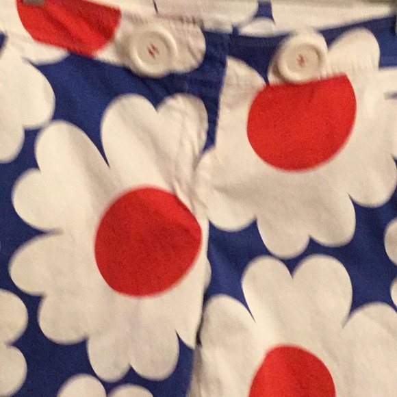 Like New! Super Cute Tibi New York Flower Bermuda Style Shorts - Picture 2 of 5